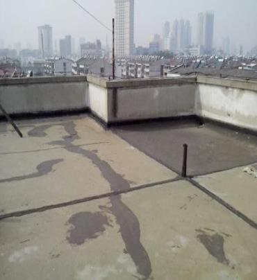 花都漏水维修 楼顶漏水是什么原因，楼顶漏水维修方法是什么?